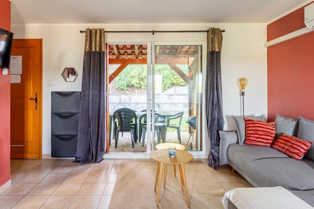 Sarlat, Apptmt T3 Residence Clim Piscine Parking Sarlat-la-Canéda Exterior foto